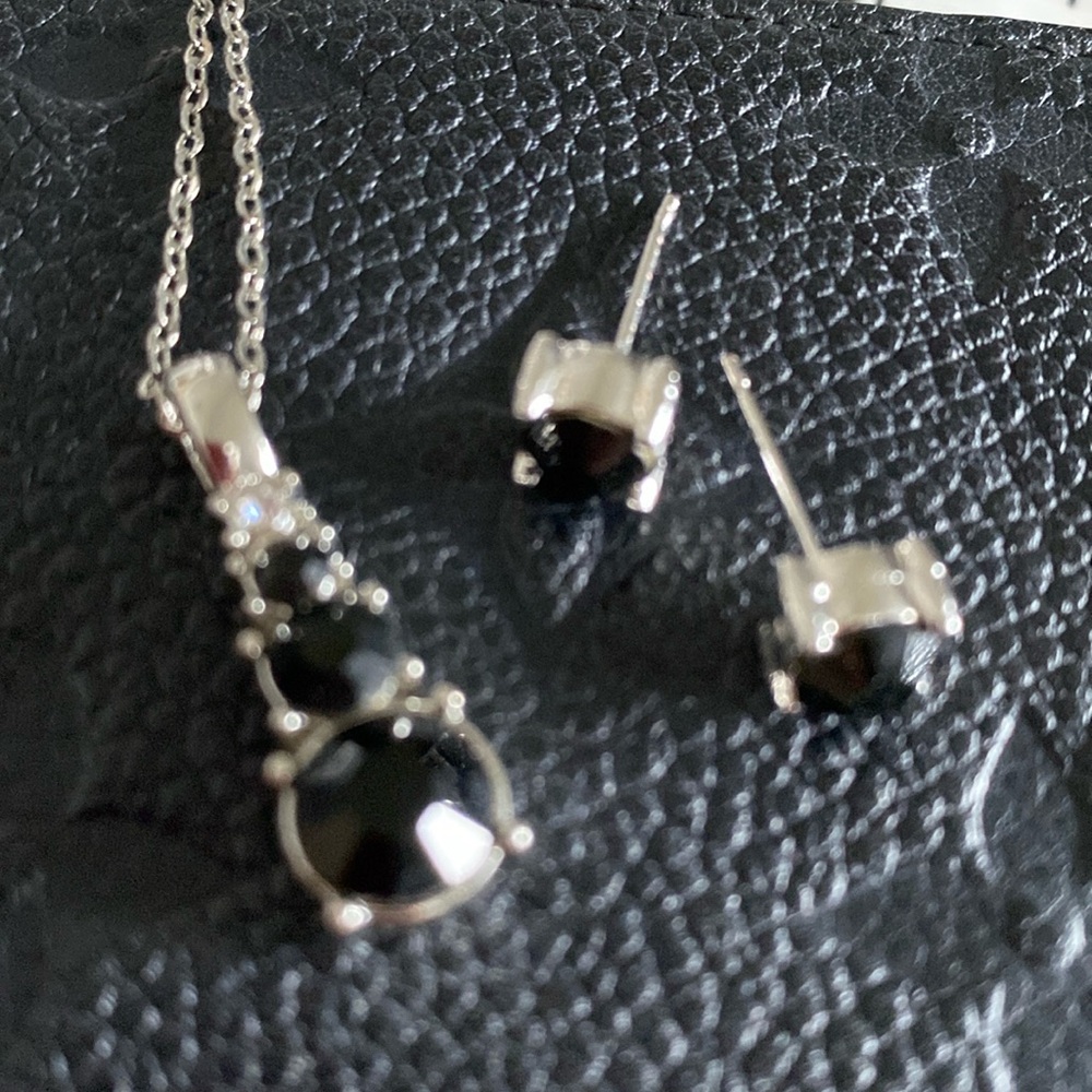 BLACK onyx pendant earring jewelry set necklace Trinity